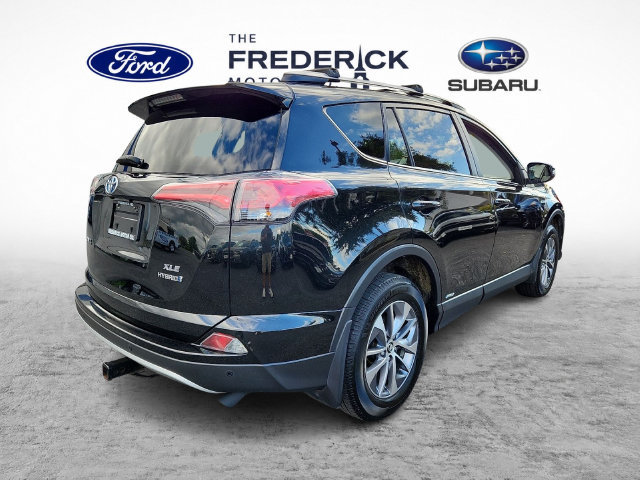 Used 2016 Toyota RAV4 XLE w/ Convenience Package AWD/4WD image 4