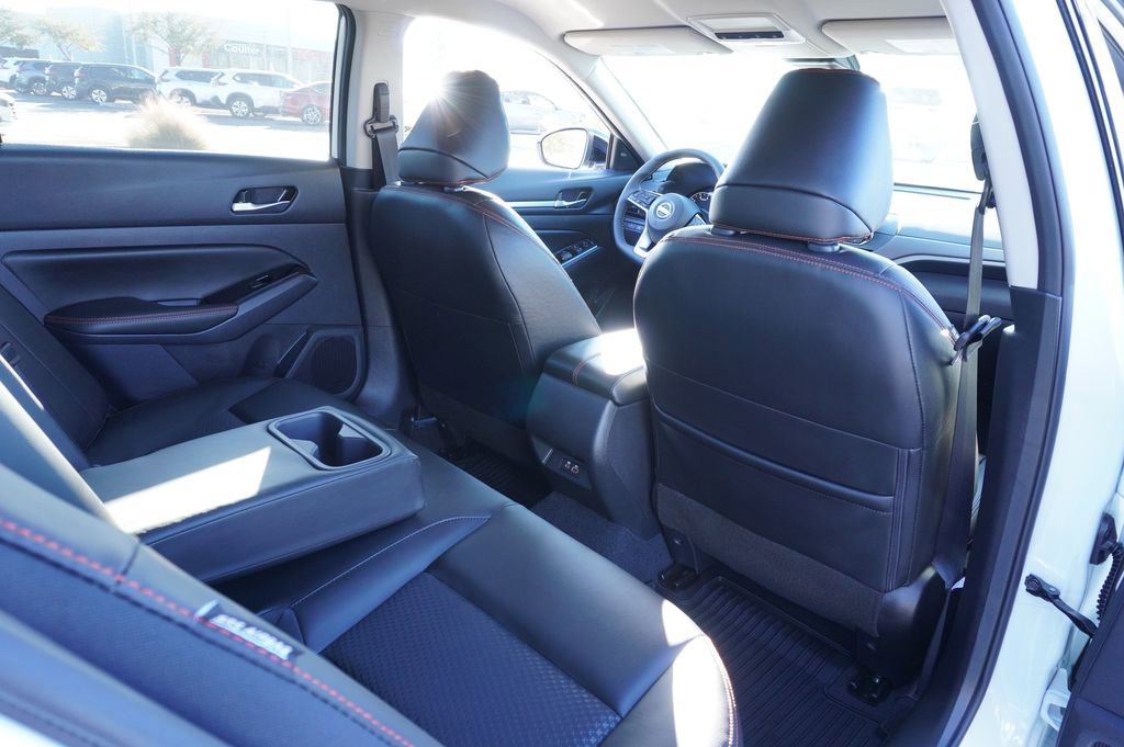 Certified 2025 Nissan Altima 2.5 SR image 10