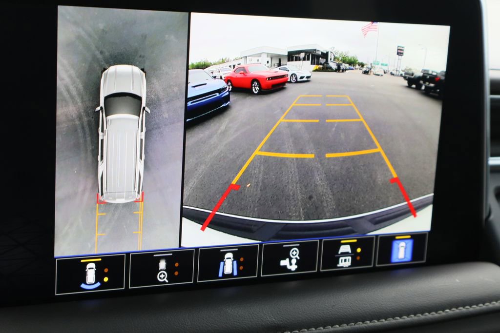 Certified 2024 GMC Yukon XL SLT w/ SLT Premium Package image 16