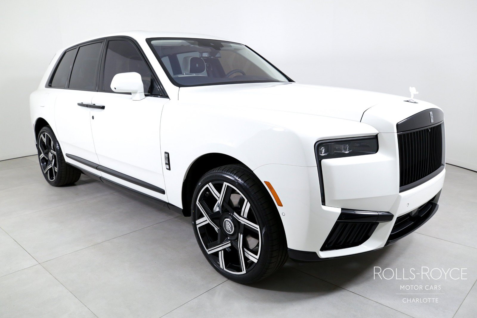 Used 2026 Rolls-Royce Cullinan AWD/4WD image 6