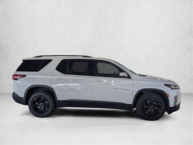 Used 2023 Chevrolet Traverse LT FWD image 4