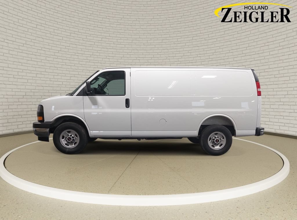 New 2026 GMC Savana 2500 w/ Driver Convenience Package RWD image 8