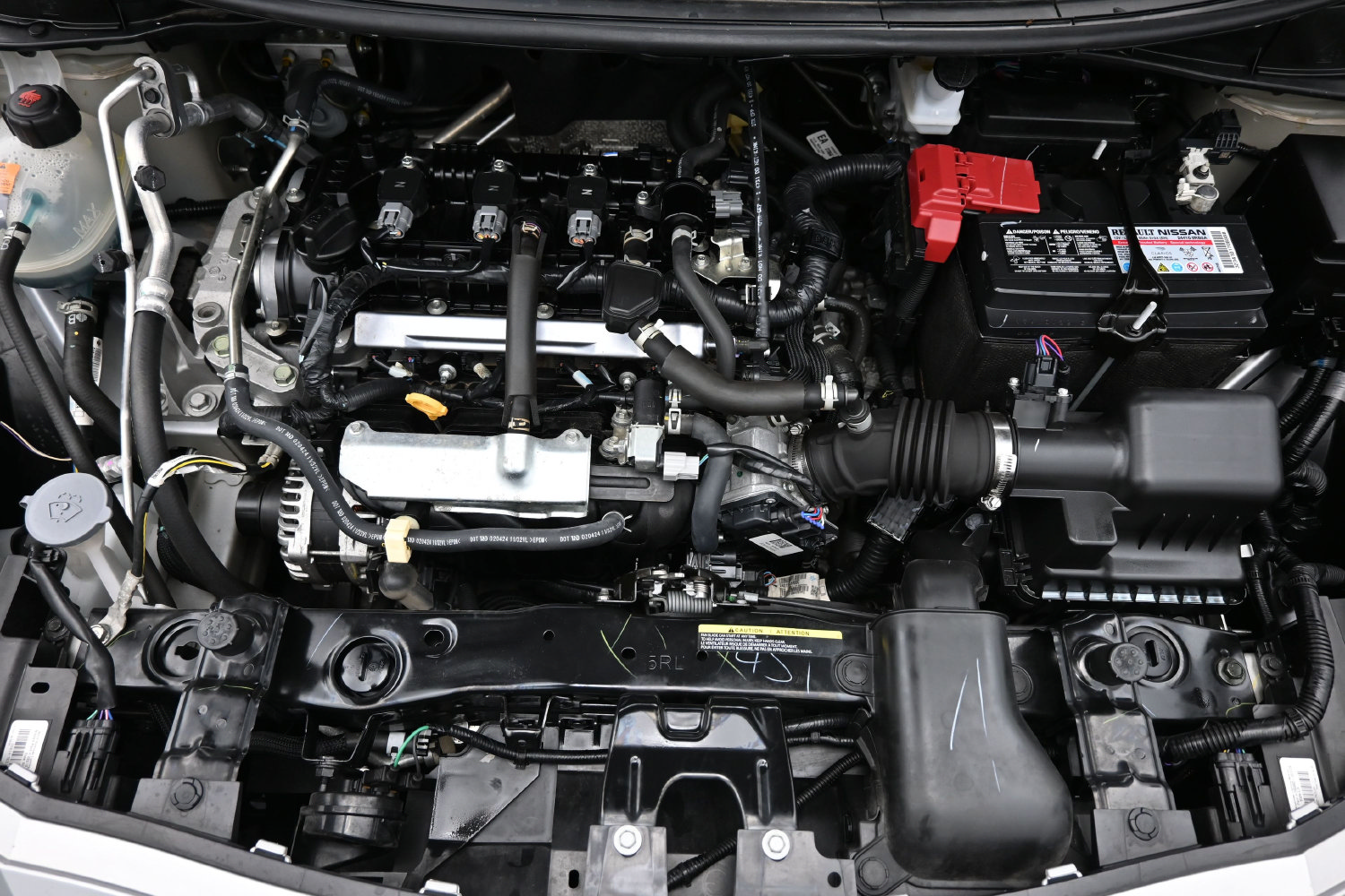 Used 2025 Nissan Versa SV FWD image 23