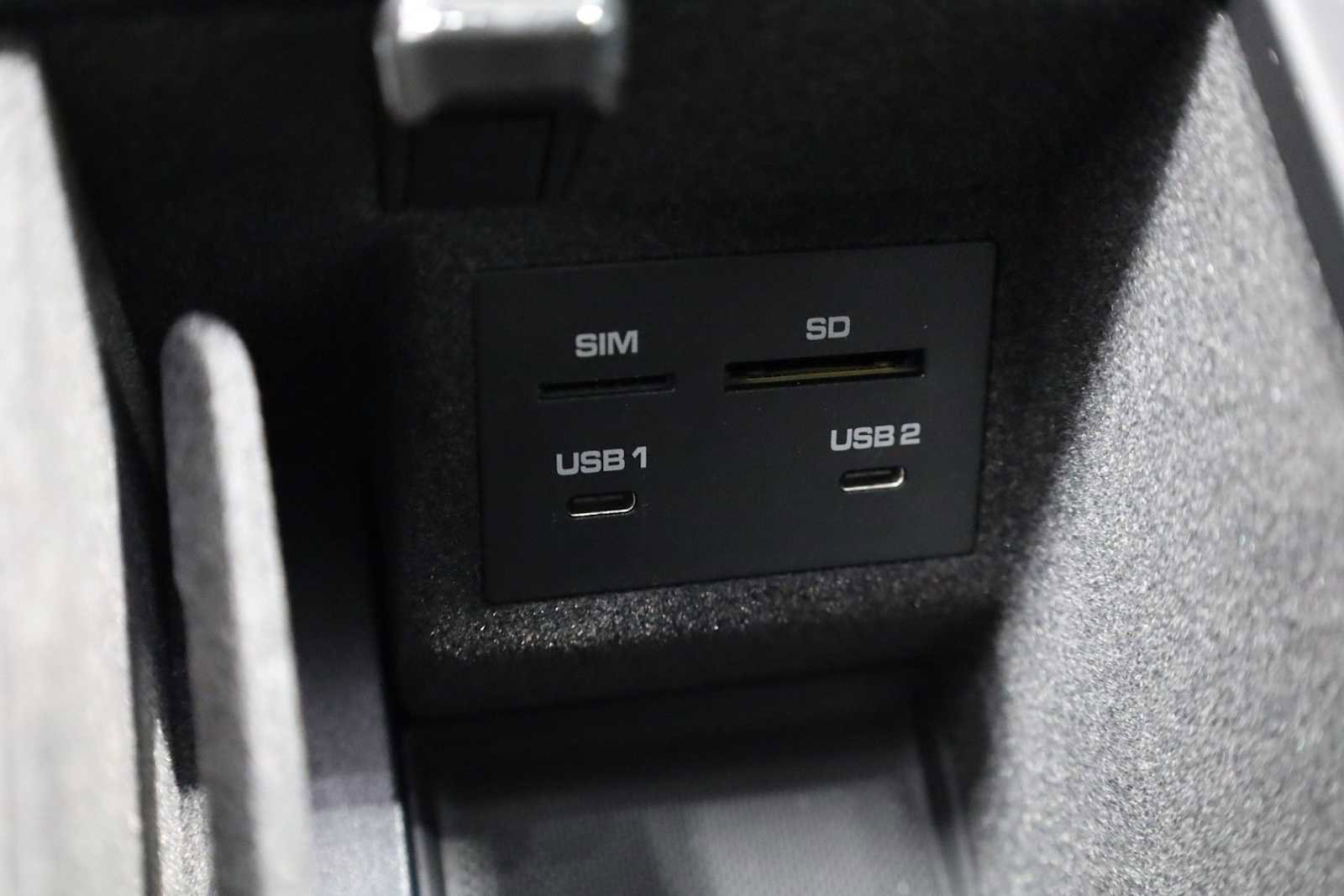 Certified 2026 Porsche Macan image 35