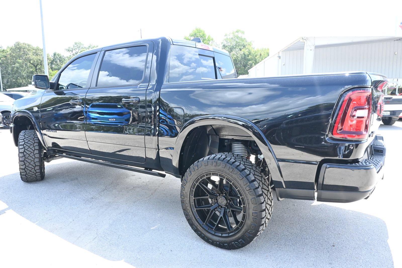 New 2026 RAM 1500 Lone Star w/ Night Edition AWD/4WD image 8