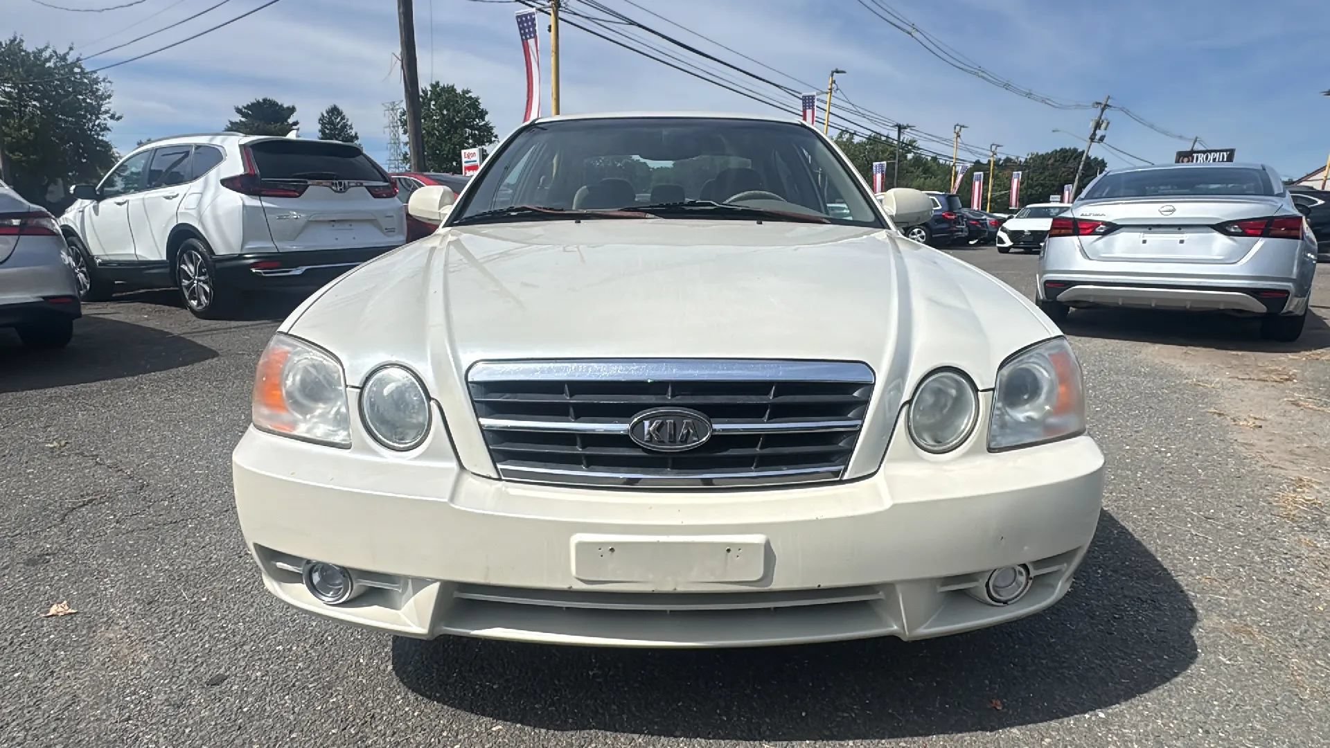 Used 2004 Kia Optima FWD image 2