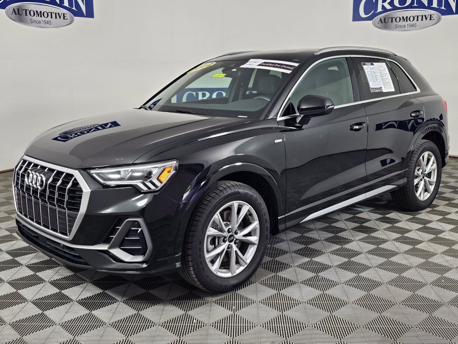 Used 2022 Audi Q3 2.0T Premium Plus w/ Premium Plus Package AWD/4WD image 37