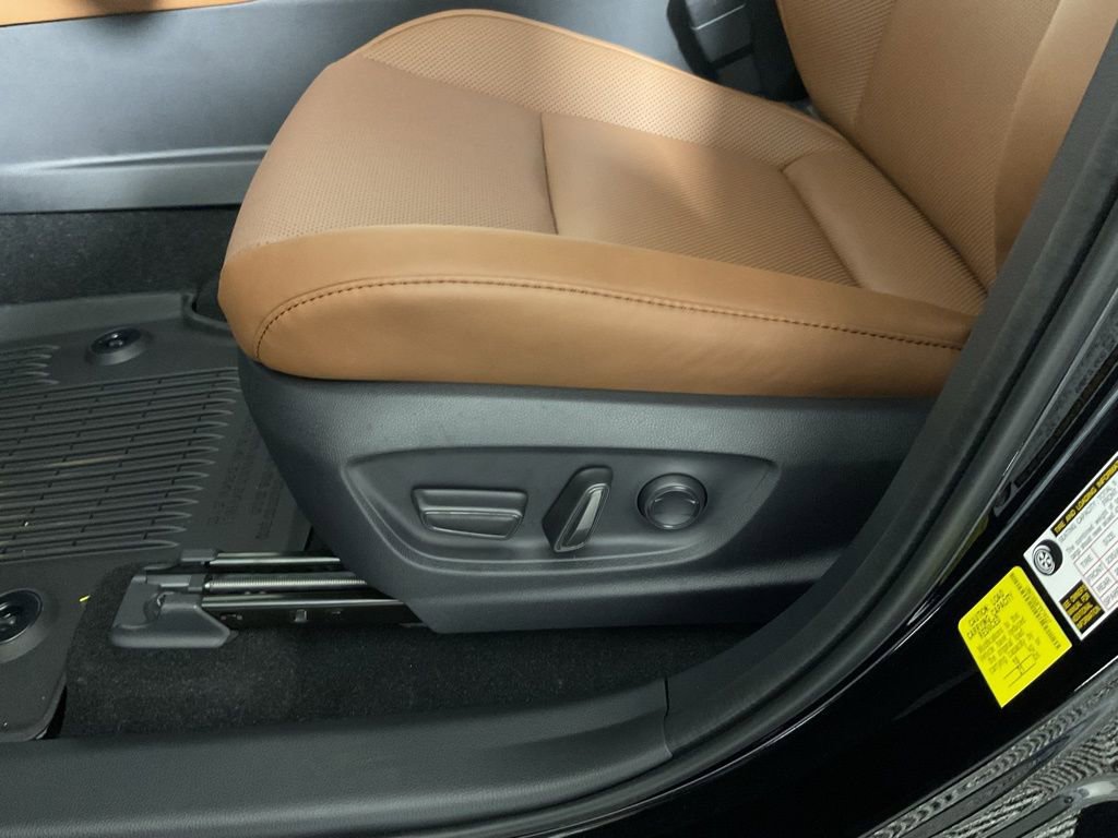 New 2025 Toyota Crown Signia image 21