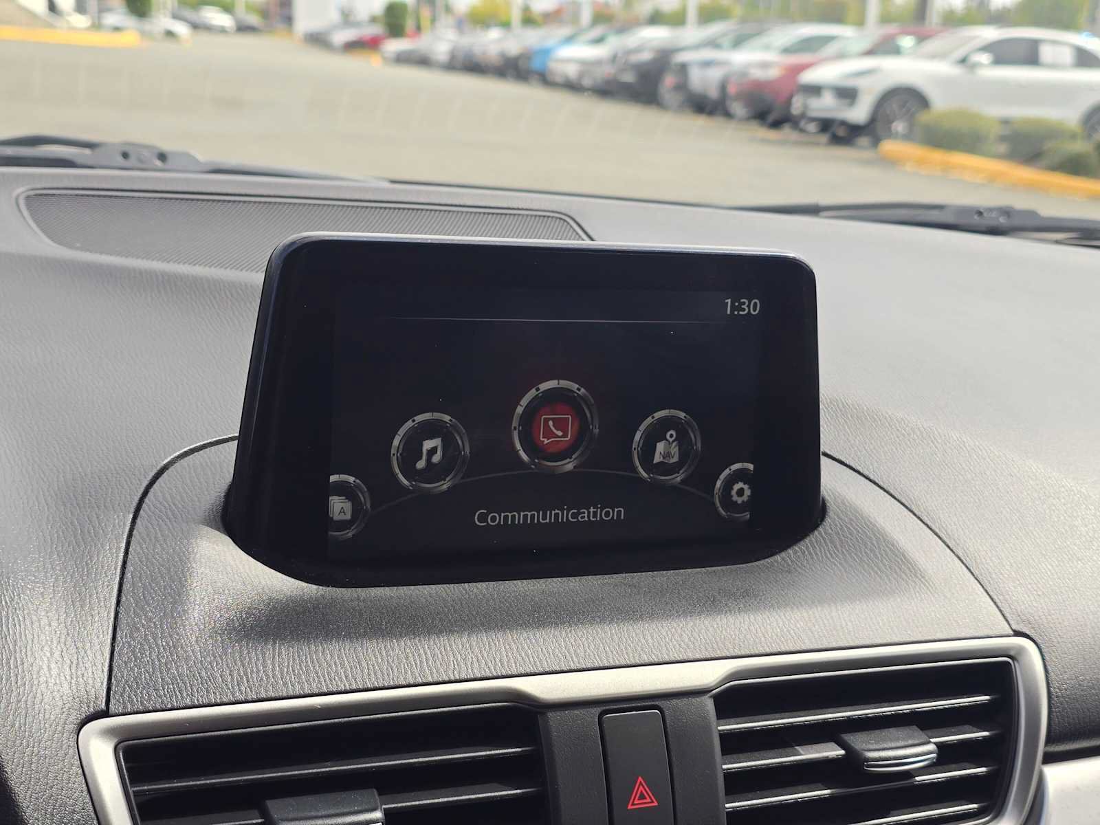 Used 2017 MAZDA MAZDA3 Sport FWD image 26