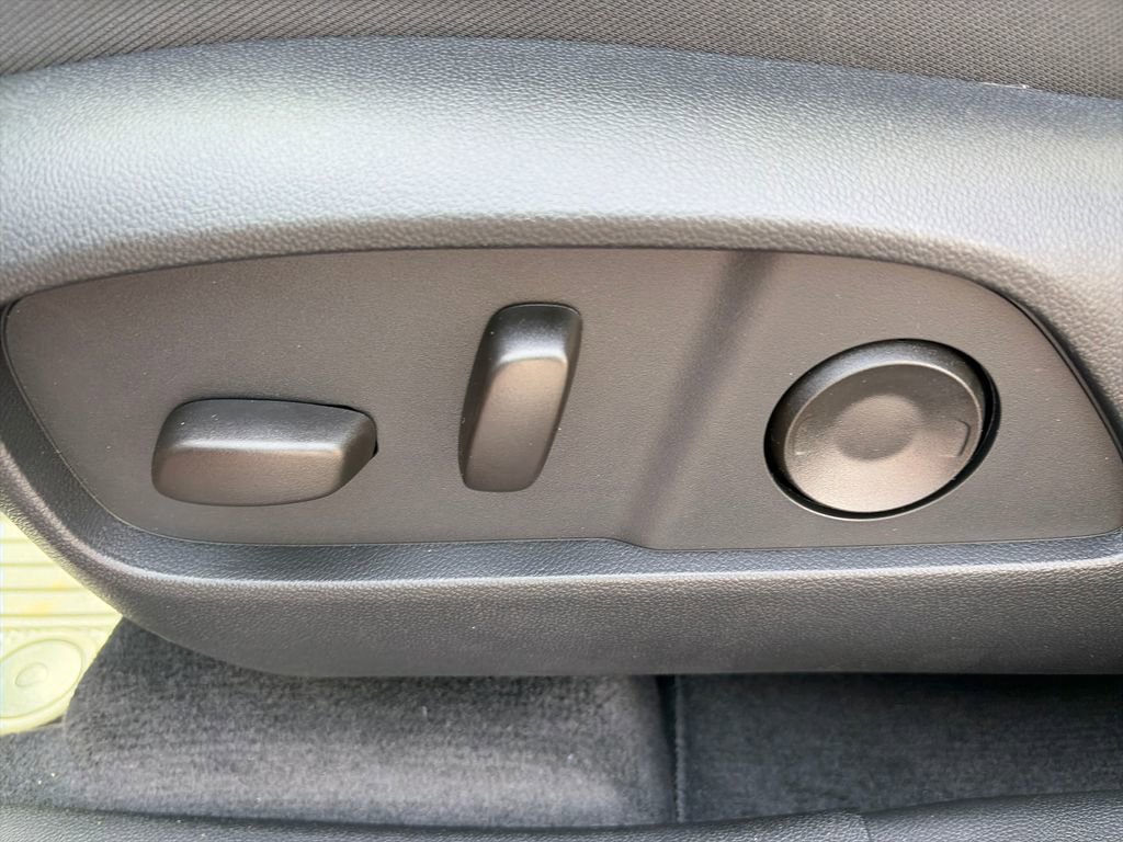 New 2026 Chevrolet Equinox RS AWD/4WD image 17