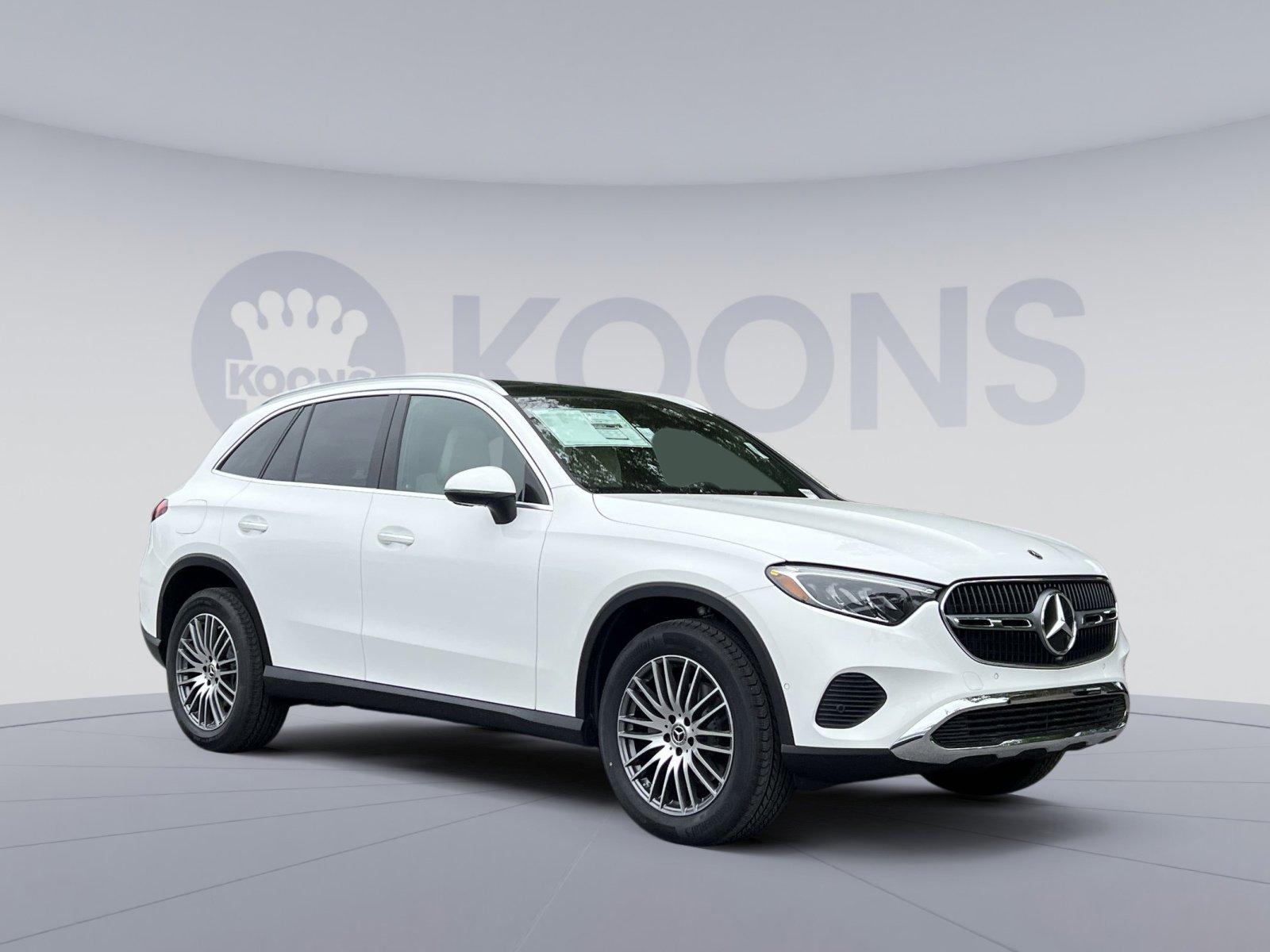 New 2026 Mercedes-Benz GLC 300 4MATIC image 2