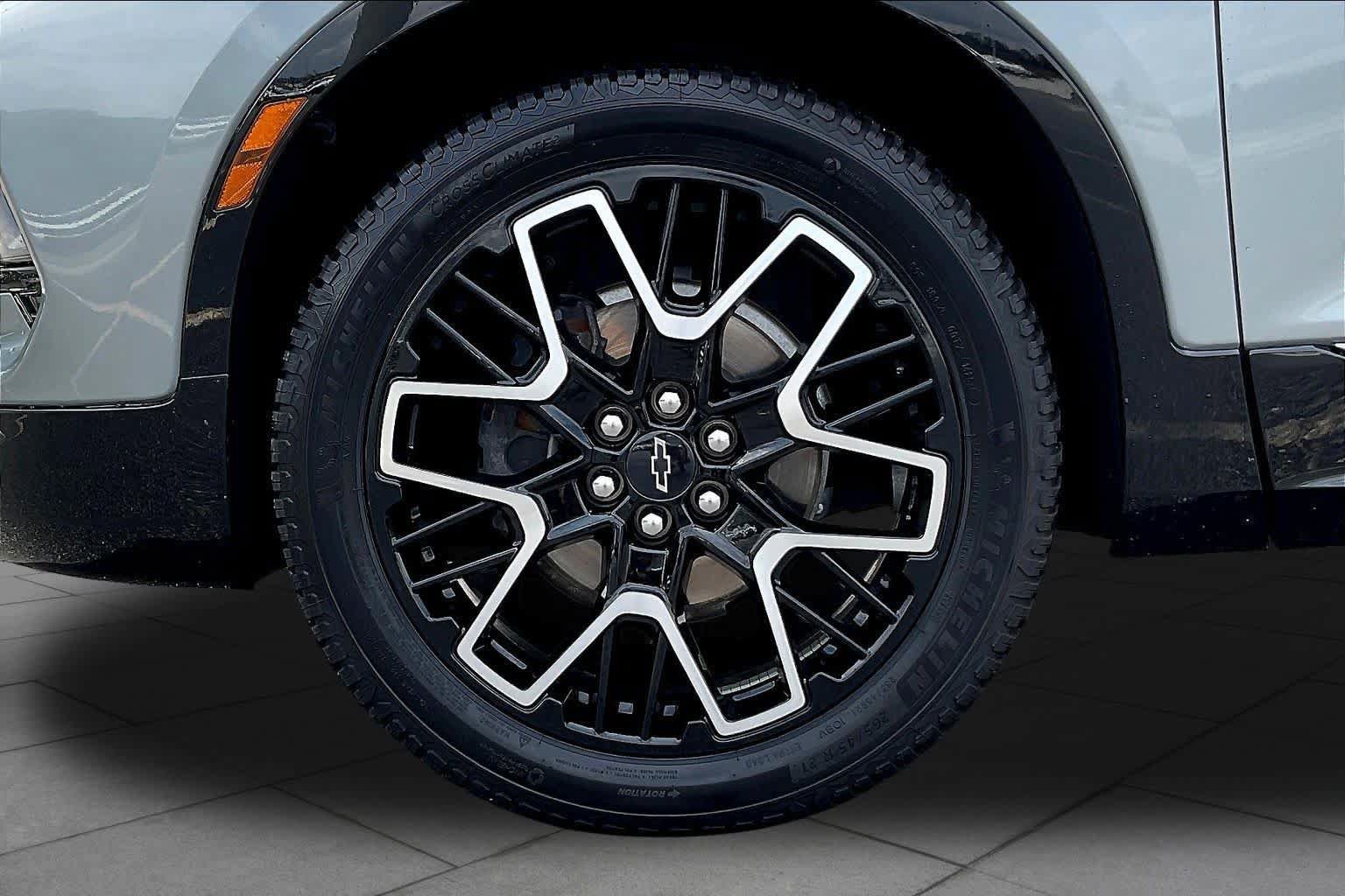 Used 2023 Chevrolet Blazer RS w/ Enhanced Convenience Package FWD image 21