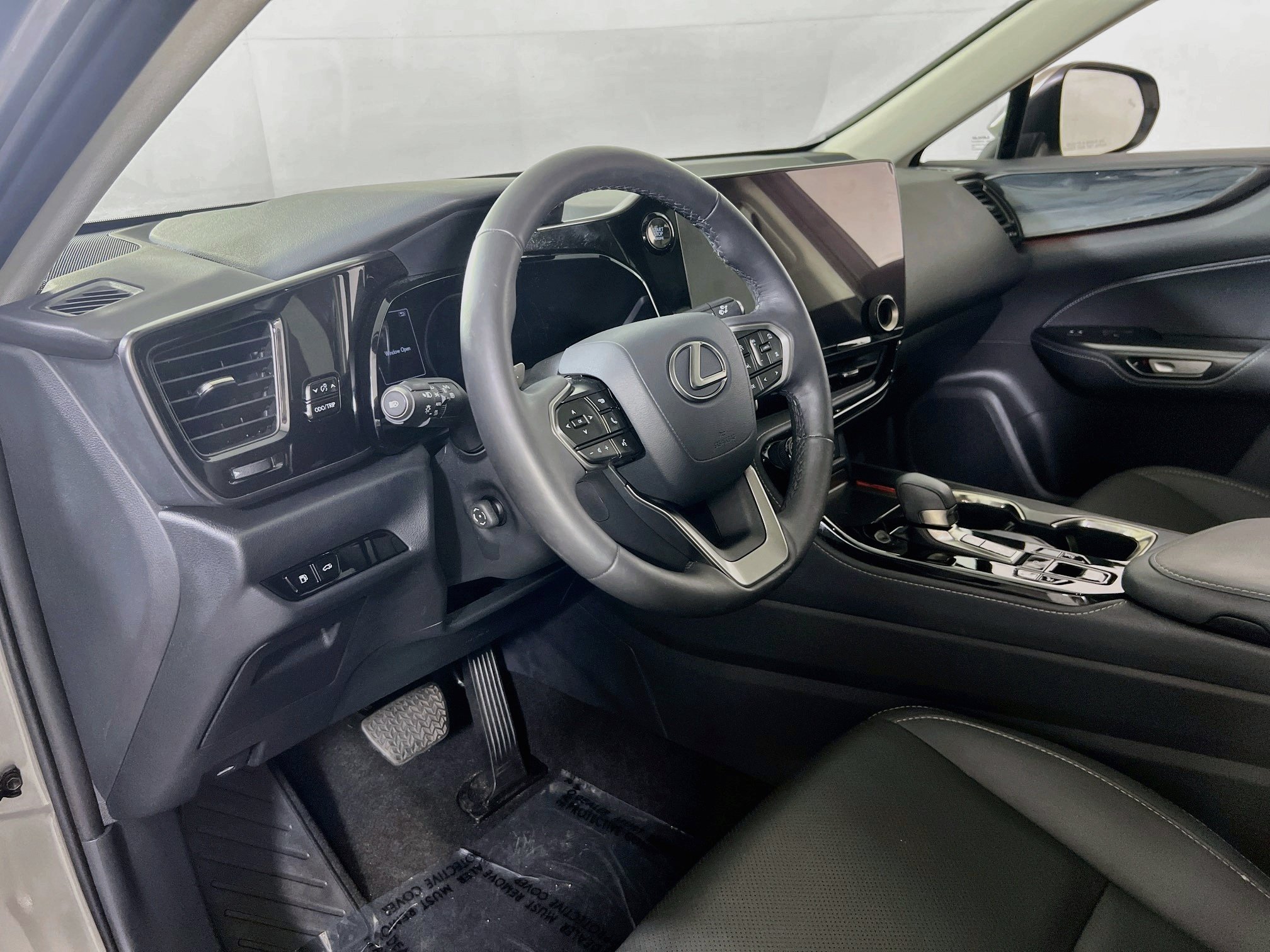 Used 2025 Lexus NX 350 AWD w/ Accessory Package (2T) image 9