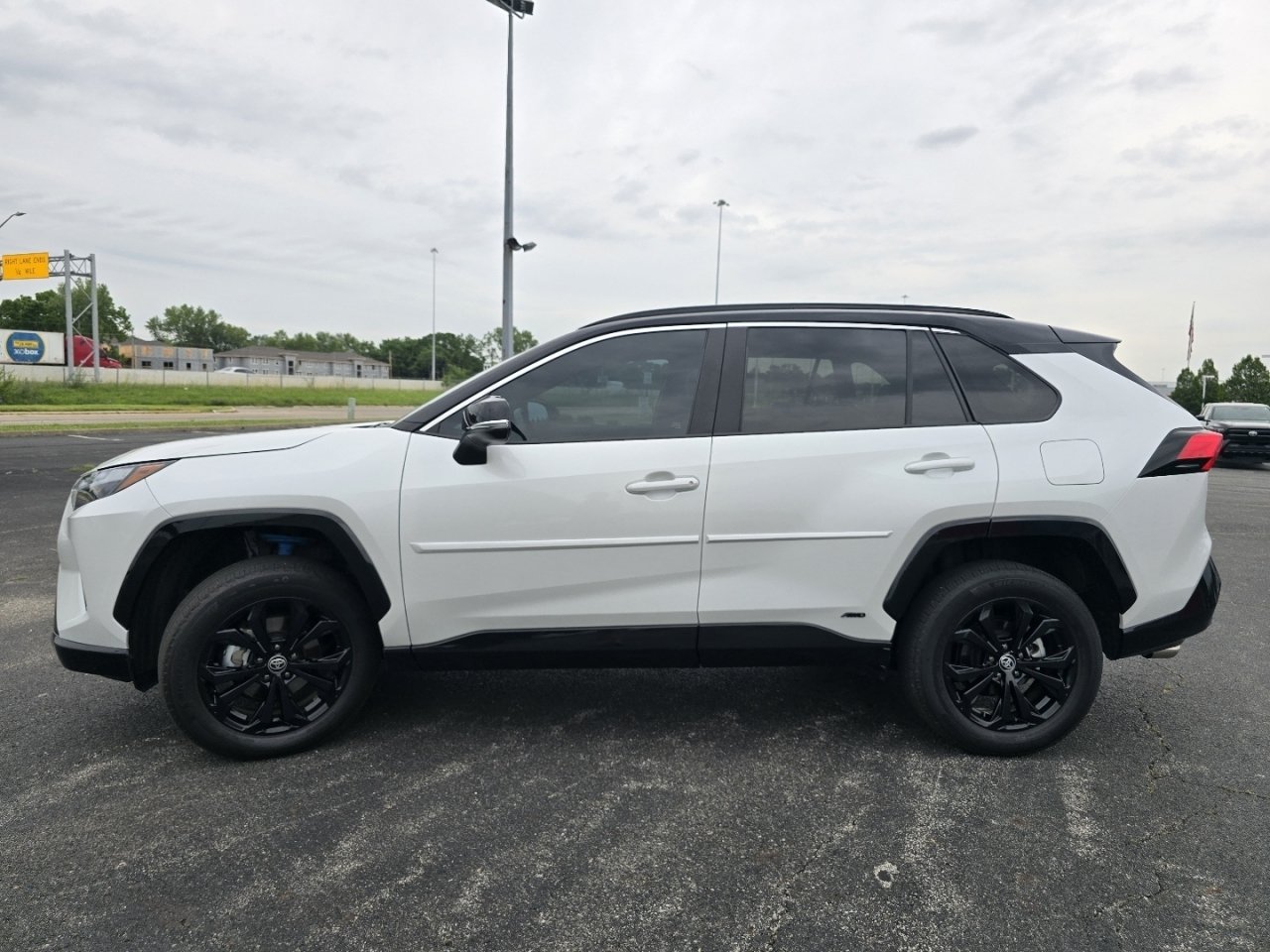 Certified 2024 Toyota RAV4 XSE w/ Weather Package AWD/4WD image 14
