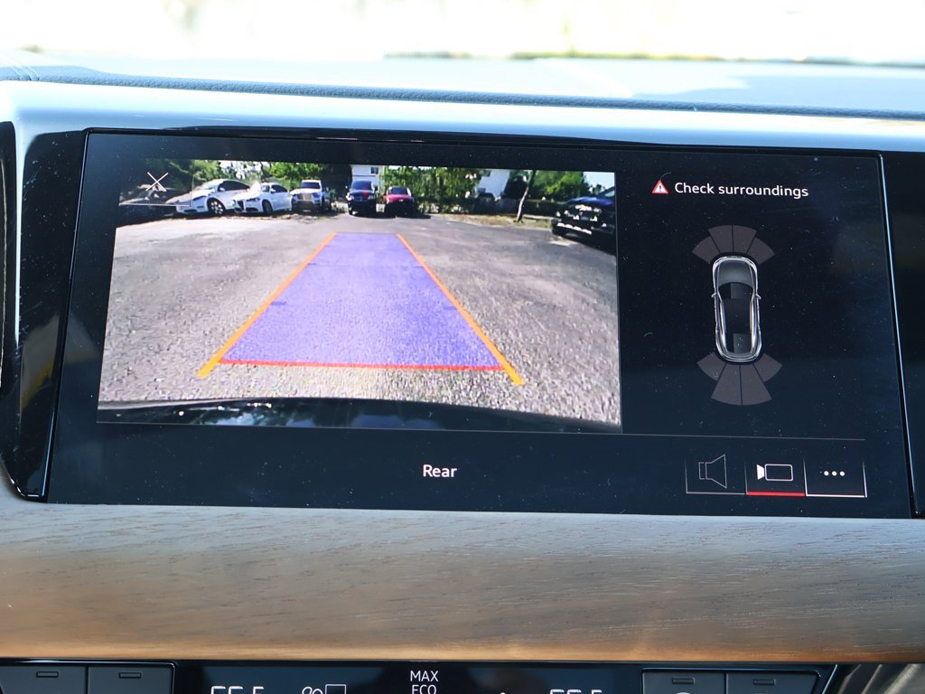 Used 2023 Audi e-tron GT Premium Plus image 47