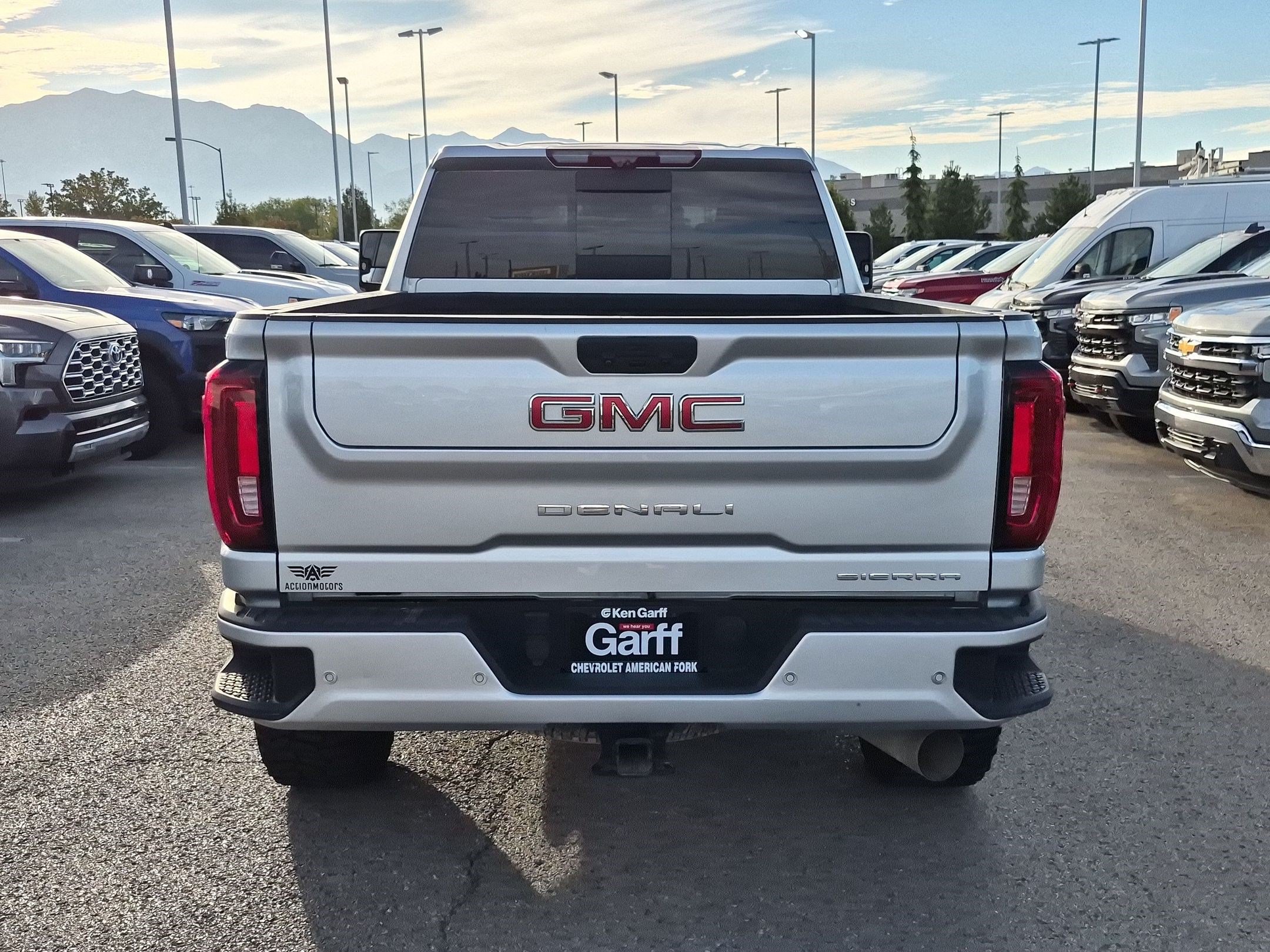 Used 2021 GMC Sierra 2500 Denali w/ Denali Ultimate Package AWD/4WD image 4