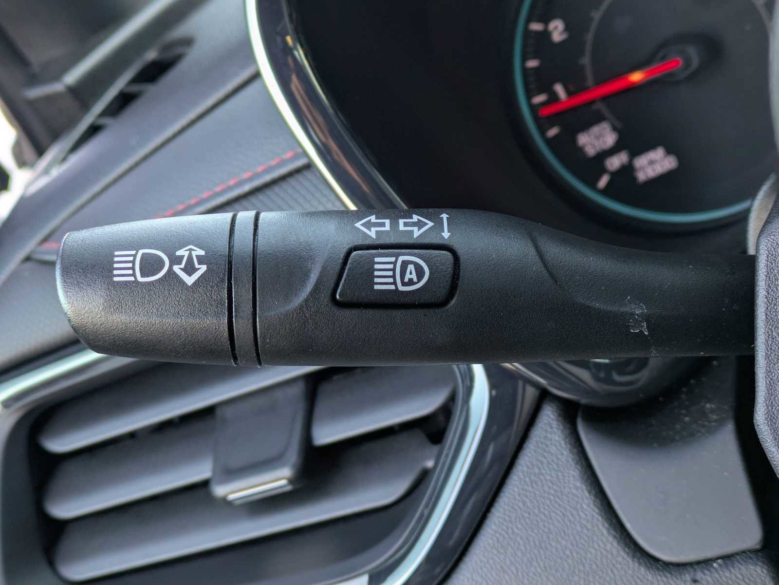 Used 2024 Chevrolet Equinox RS w/ RS Leather Package image 26