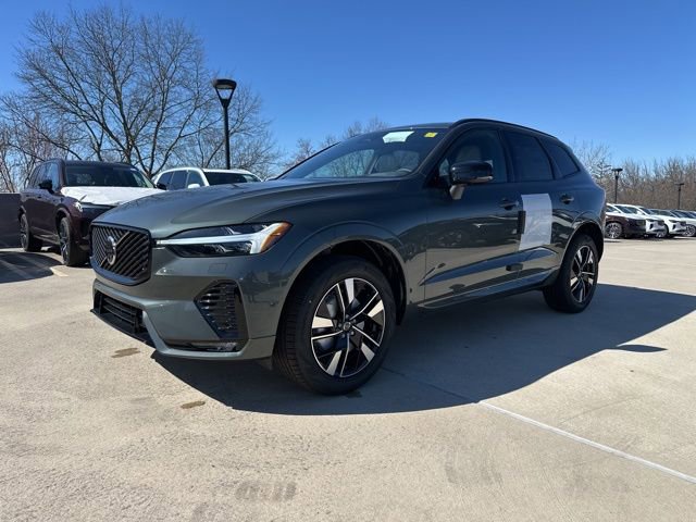 New 2026 Volvo XC60 B5 Plus w/ Protection Package Premier image 3