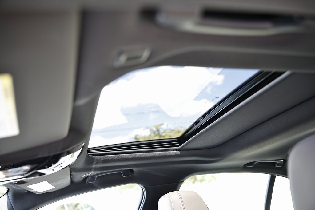 Used 2026 BMW 530i w/ Premium Package image 15