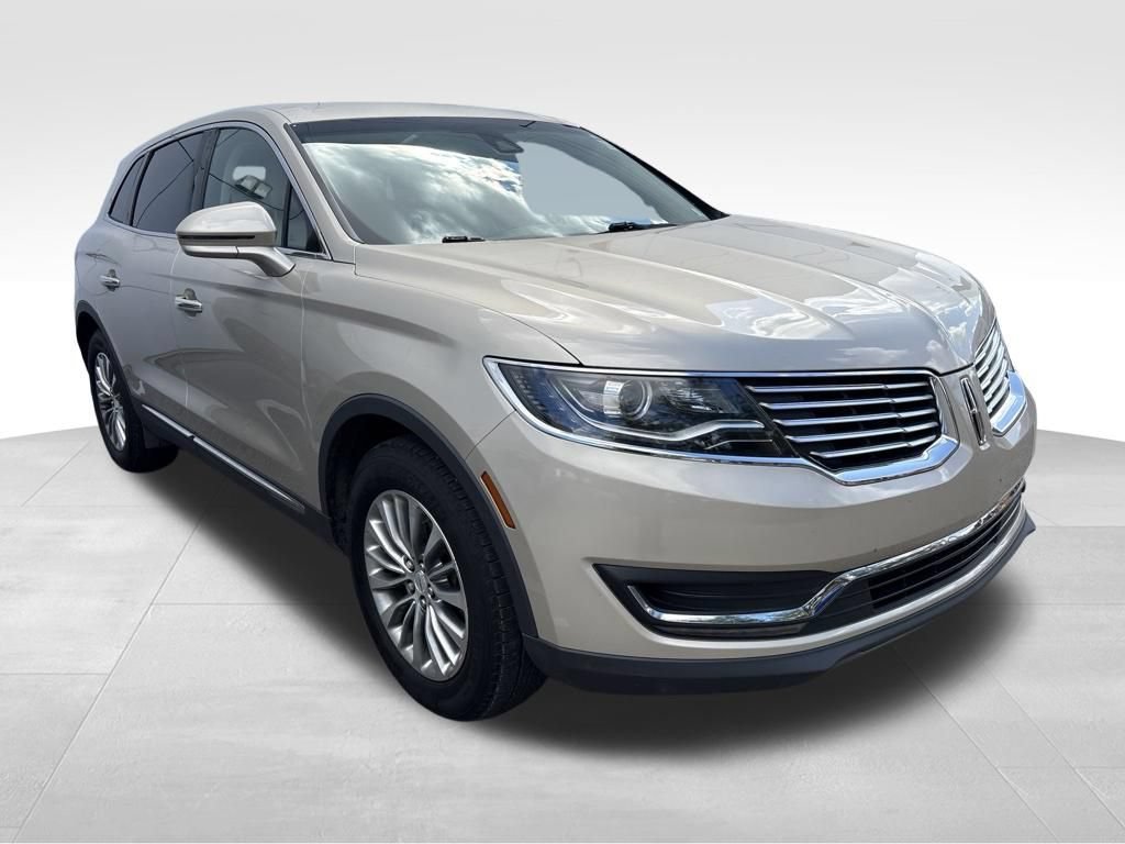 Used 2017 Lincoln MKX Select w/ Select Plus Package AWD/4WD image 5
