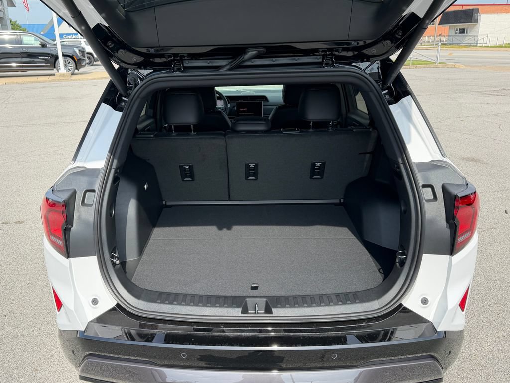 New 2027 GMC Terrain AT4 w/ Convenience Package III AWD/4WD image 8