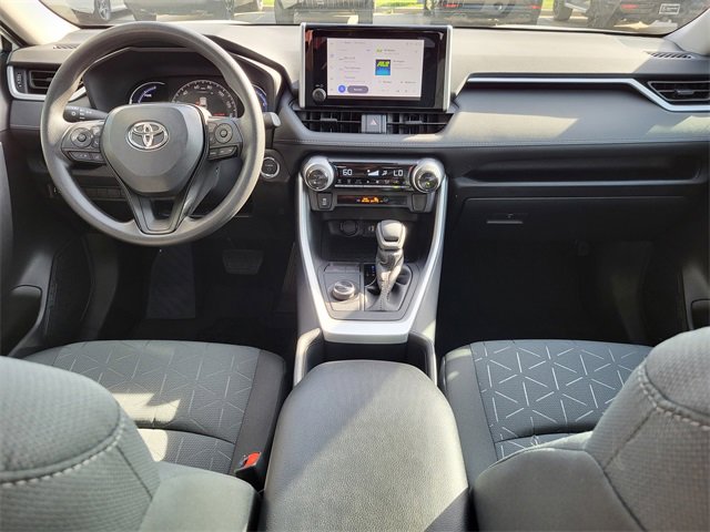 Used 2025 Toyota RAV4 XLE image 2