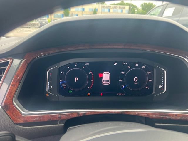 Used 2019 Volkswagen Tiguan SEL AWD/4WD image 10