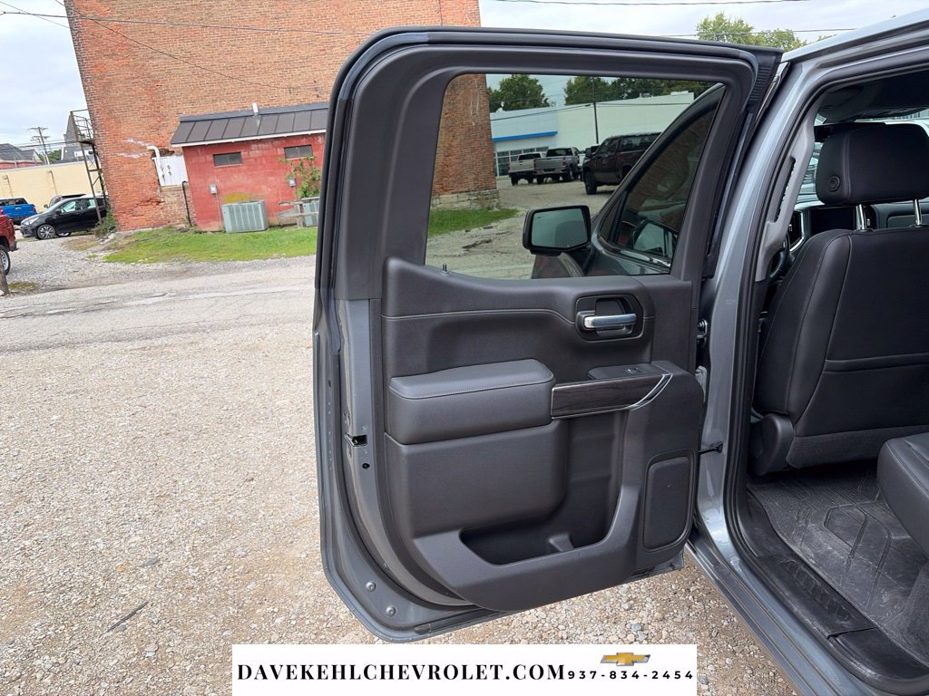 Used 2021 Chevrolet Silverado 1500 LTZ AWD/4WD image 19