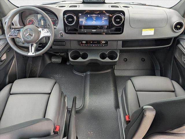 New 2025 Mercedes-Benz Sprinter 2500 image 13