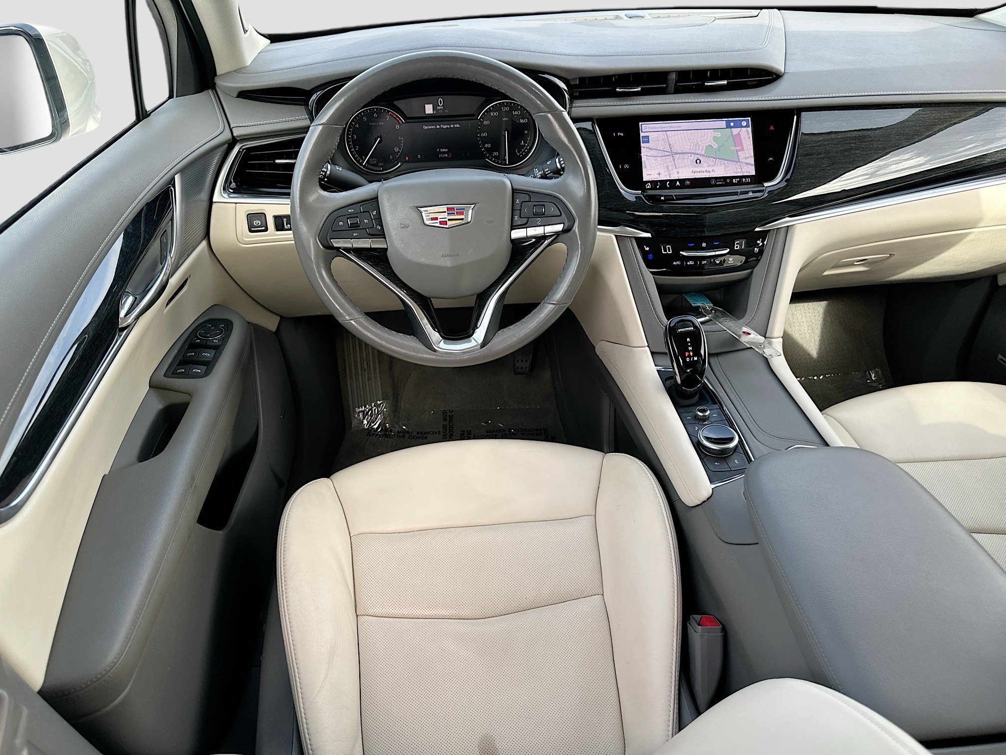 Used 2023 Cadillac XT6 Premium Luxury FWD image 22