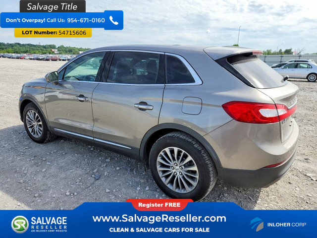 Used 2016 Lincoln MKX Select w/ Select Plus Package FWD image 3