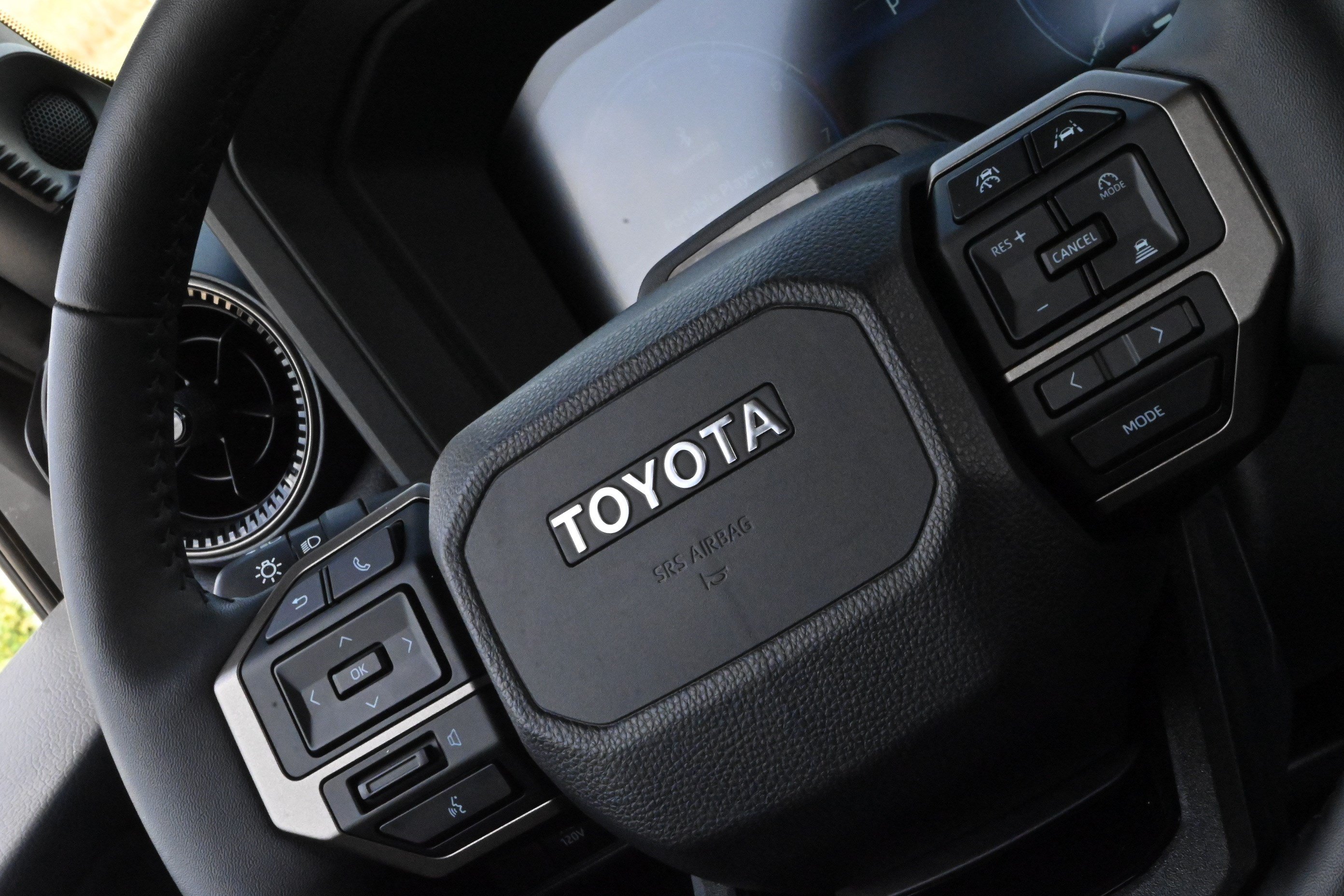 Used 2025 Toyota Land Cruiser w/ Premium Package AWD/4WD image 26