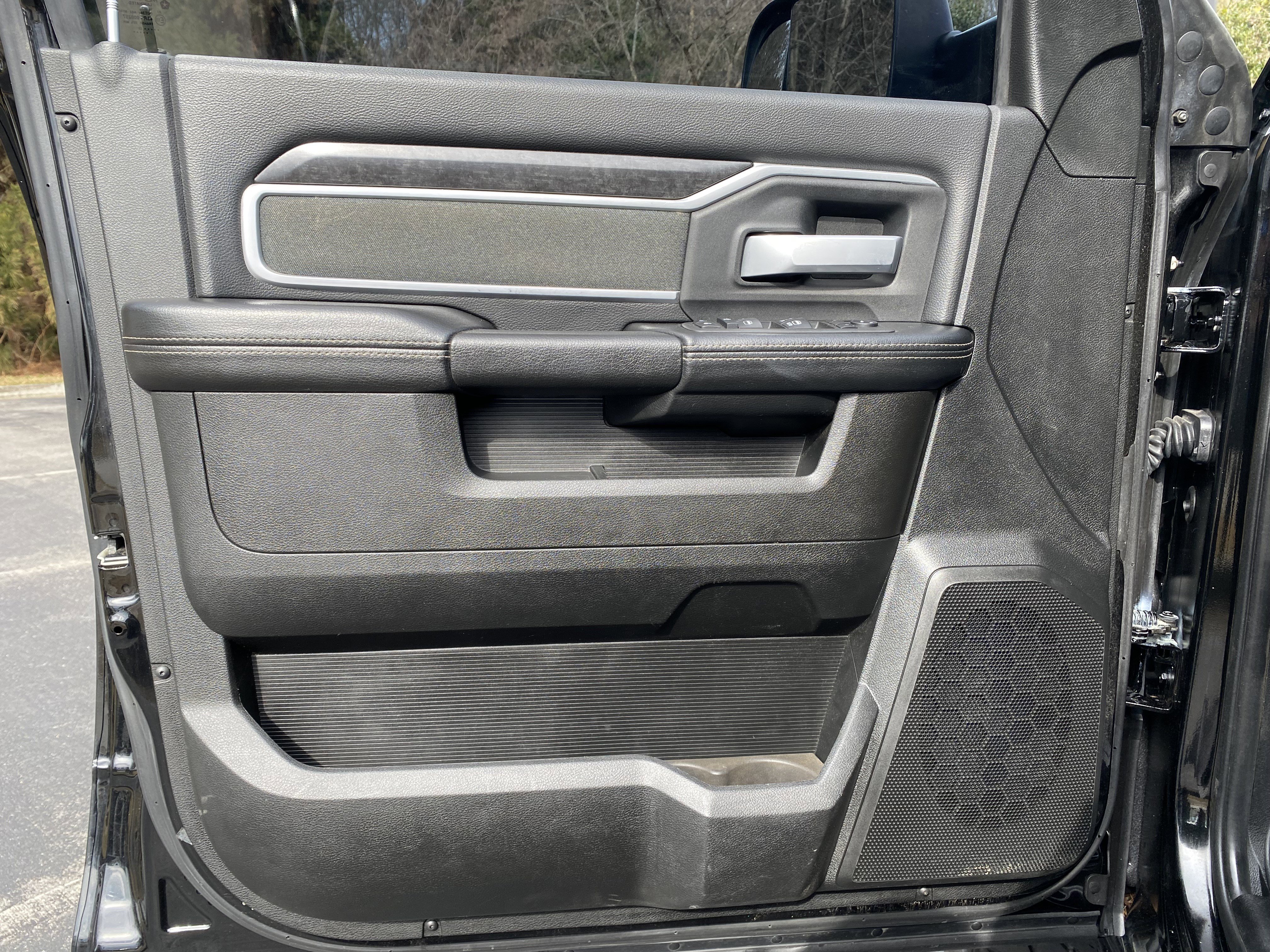 Used 2022 RAM 2500 Big Horn w/ Level C Equiment Group image 15