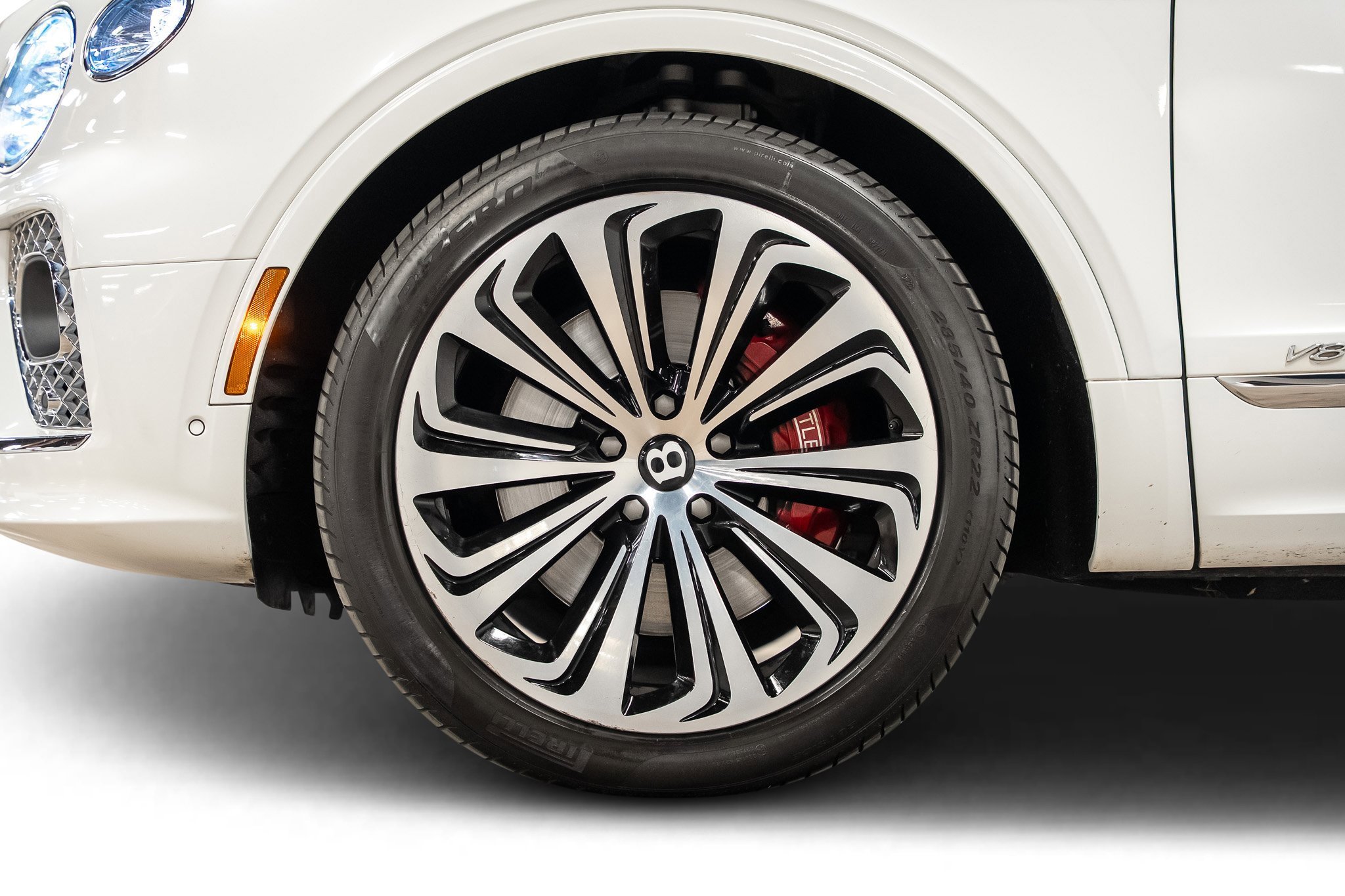 Used 2022 Bentley Bentayga image 6