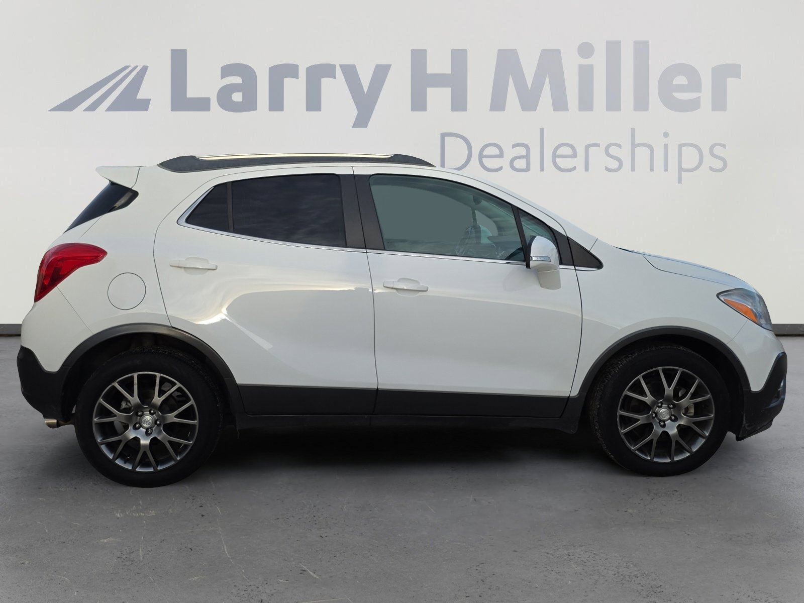 Used 2016 Buick Encore Sport Touring image 6