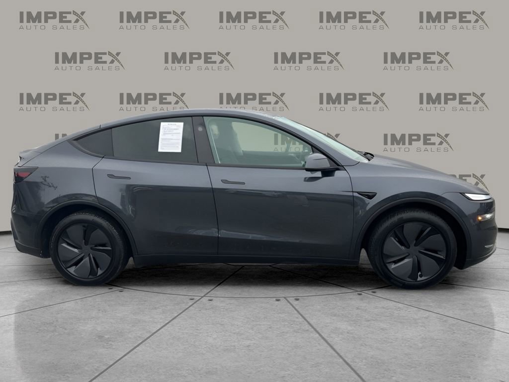 Used 2026 Tesla Model Y Long Range image 6