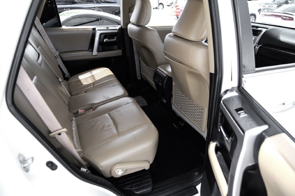 Used 2022 Toyota 4Runner Limited AWD/4WD image 39