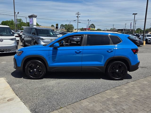 New 2026 Volkswagen Taos SE FWD image 4