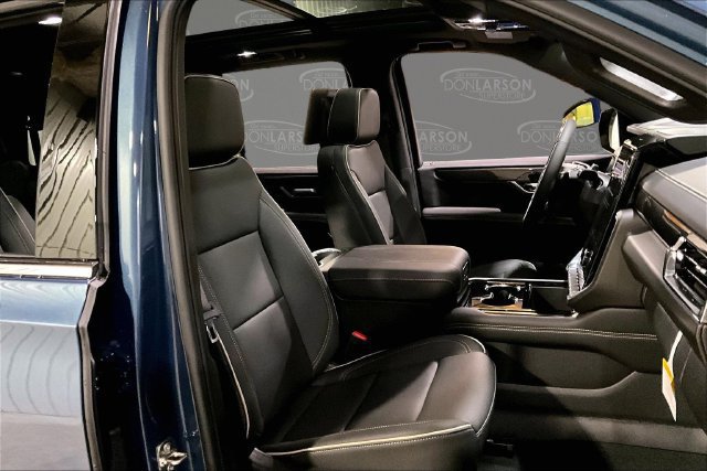 New 2026 GMC Yukon Elevation w/ Elevation Premium Package AWD/4WD image 14