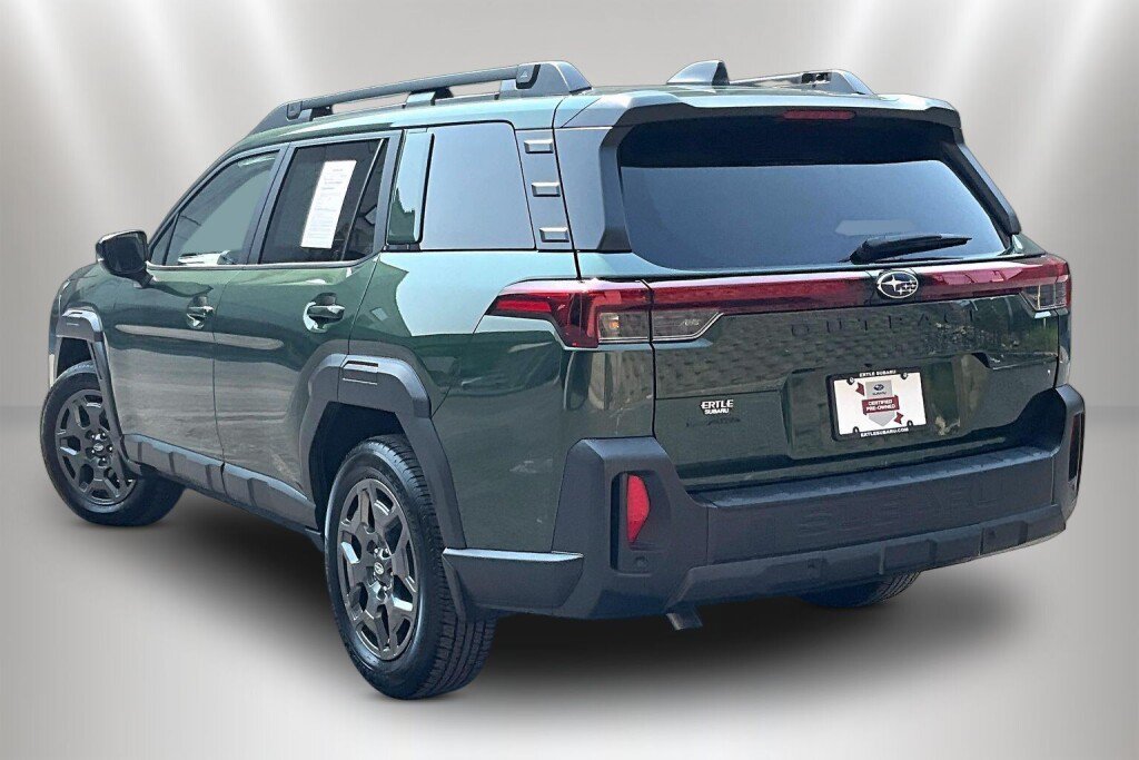 Certified 2026 Subaru Outback Premium AWD/4WD image 4