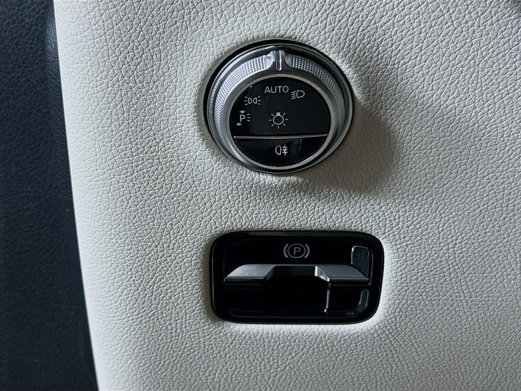 New 2026 Mercedes-Benz GLC 300 4MATIC image 10