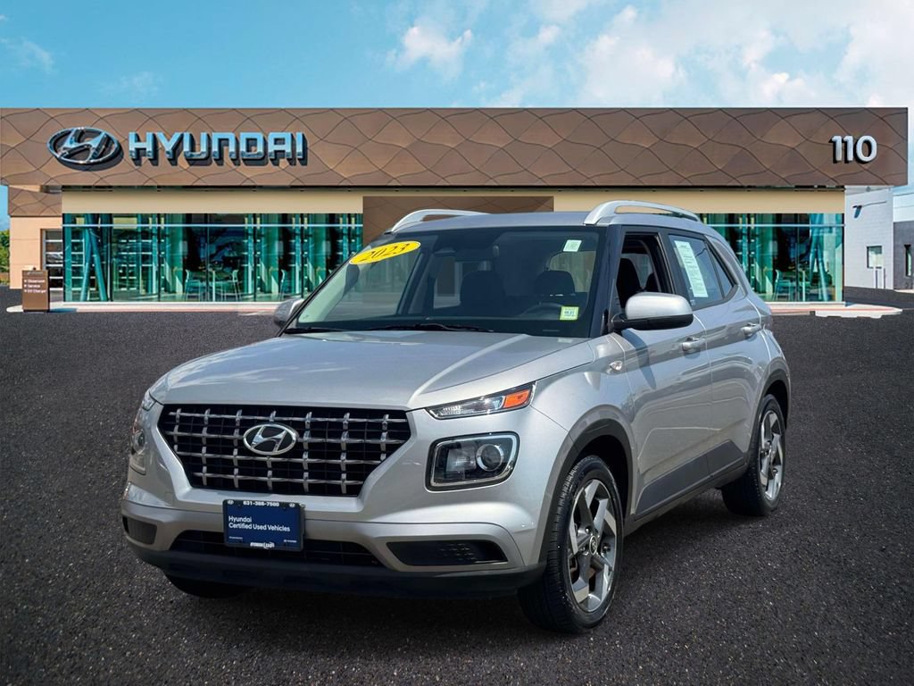 Used 2023 Hyundai Venue SEL w/ Cargo Package FWD image 1