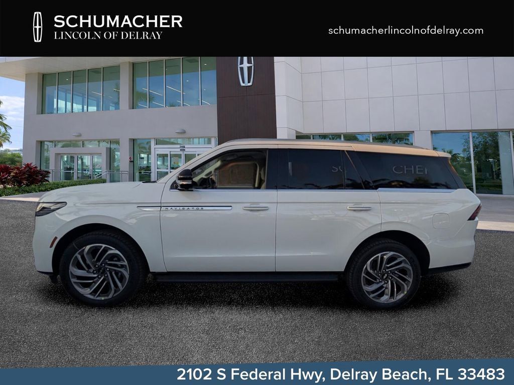 New 2026 Lincoln Navigator L Premier AWD/4WD image 4