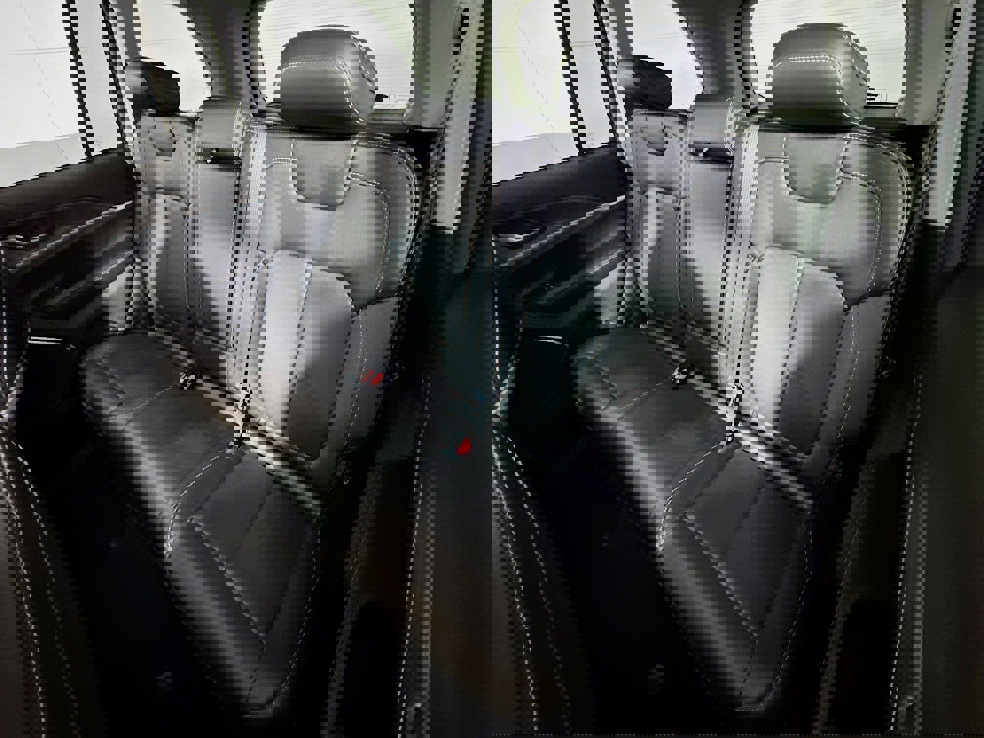 Used 2023 Jeep Grand Cherokee 4WD 4xe image 23