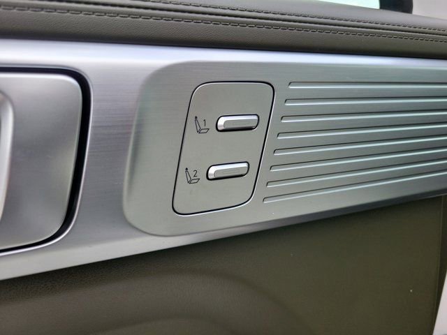 Certified 2025 Hyundai Santa Fe Calligraphy FWD image 20