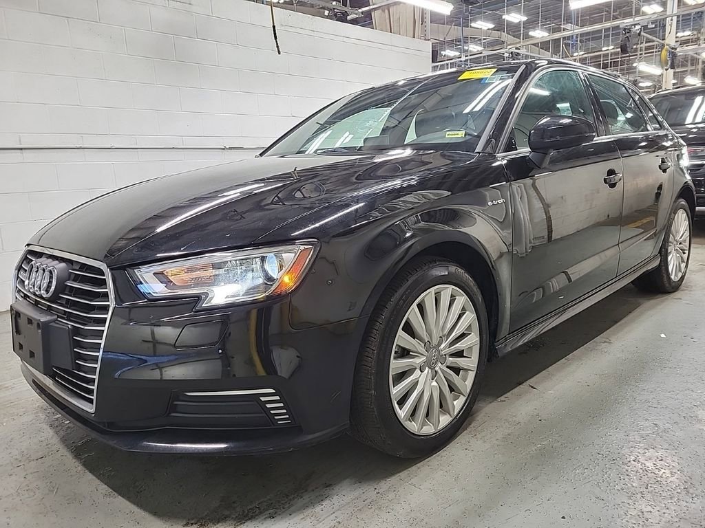 Used 2017 Audi A3 e-tron Premium image 3