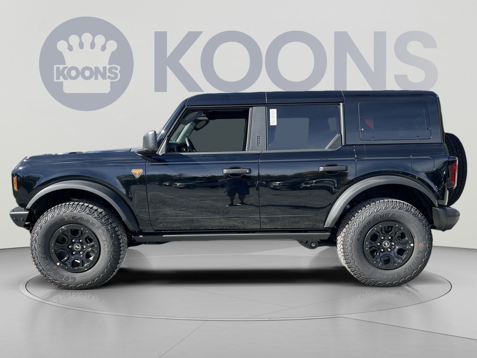 New 2026 Ford Bronco Badlands w/ Wildtrak Package AWD/4WD image 2