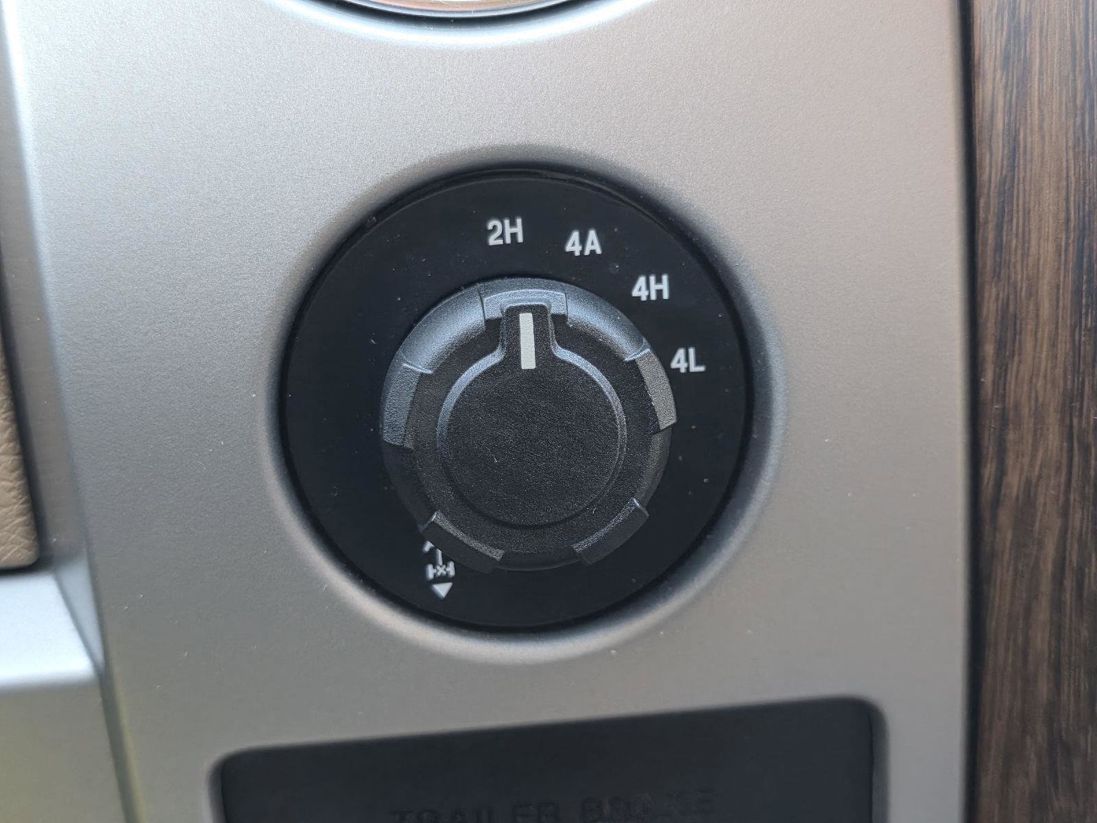 Used 2013 Ford F150 Lariat w/ Luxury Equipment Group image 15