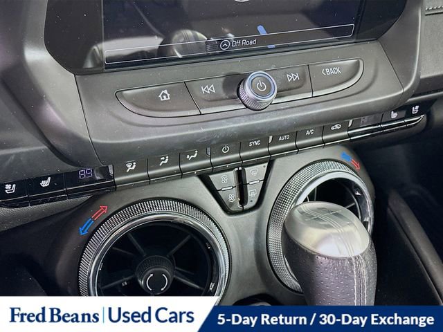 Used 2016 Chevrolet Camaro LT image 18