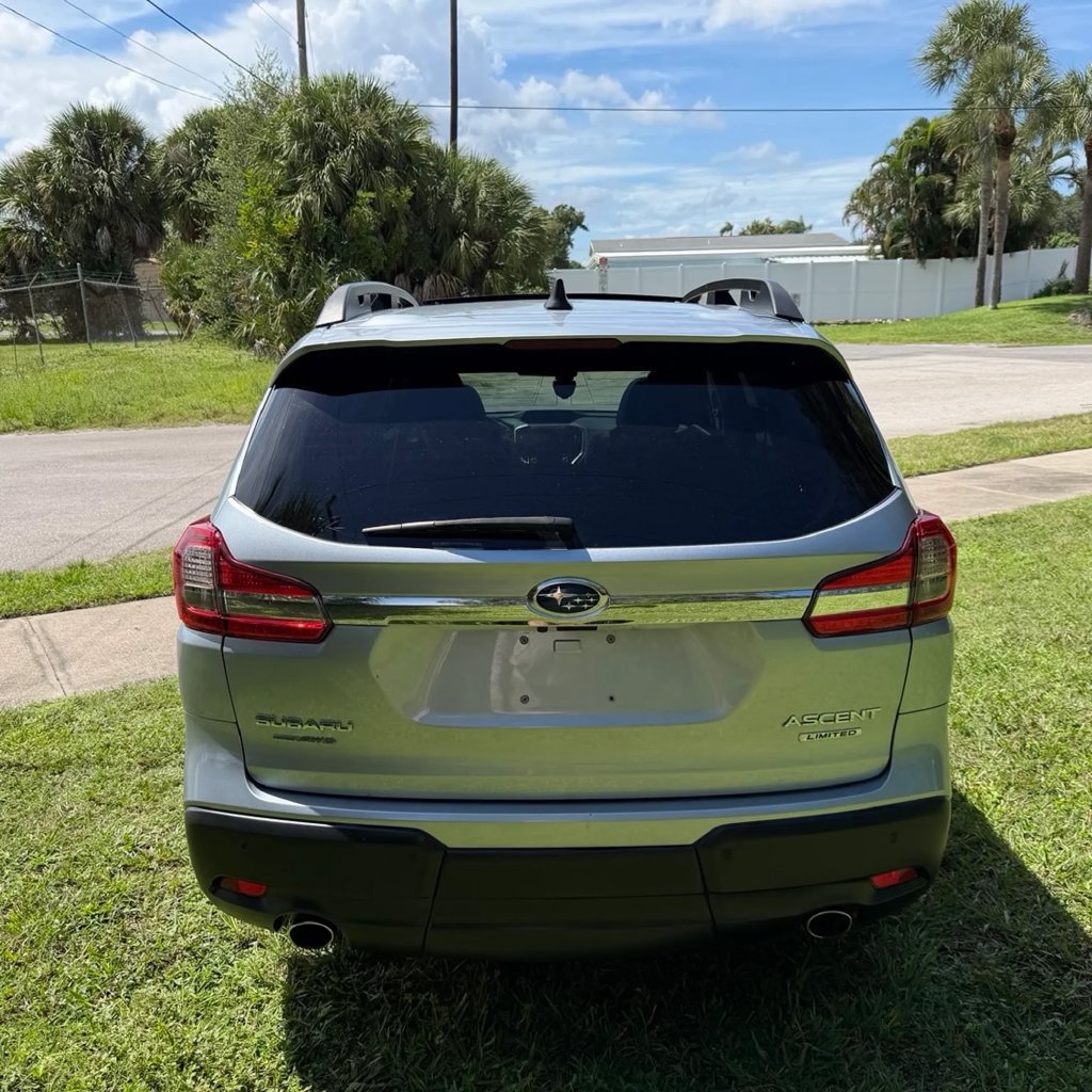 Used 2022 Subaru Ascent Limited w/ Technology Package AWD/4WD image 6